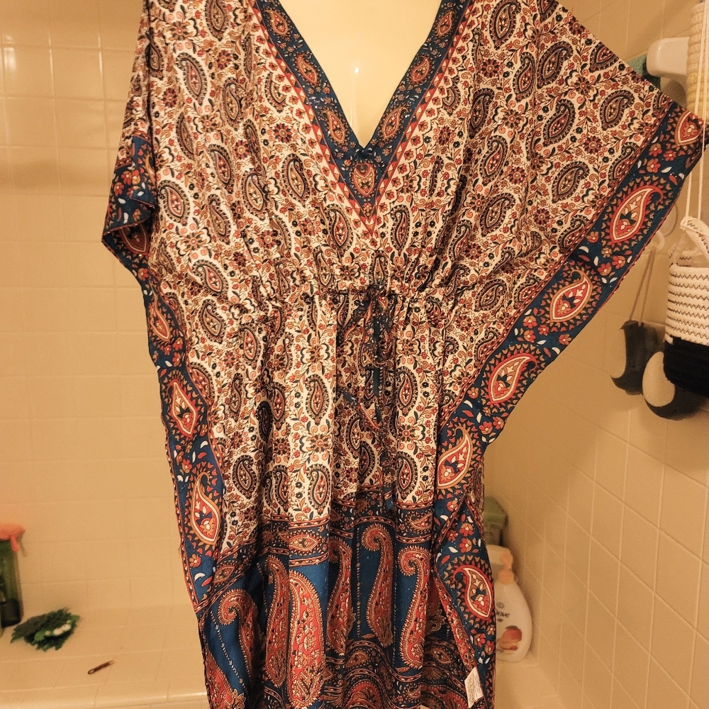 CYN by Cynthia Mehra Short paisley caftan osfm